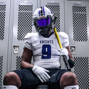 VZR1® Football Visor Purple